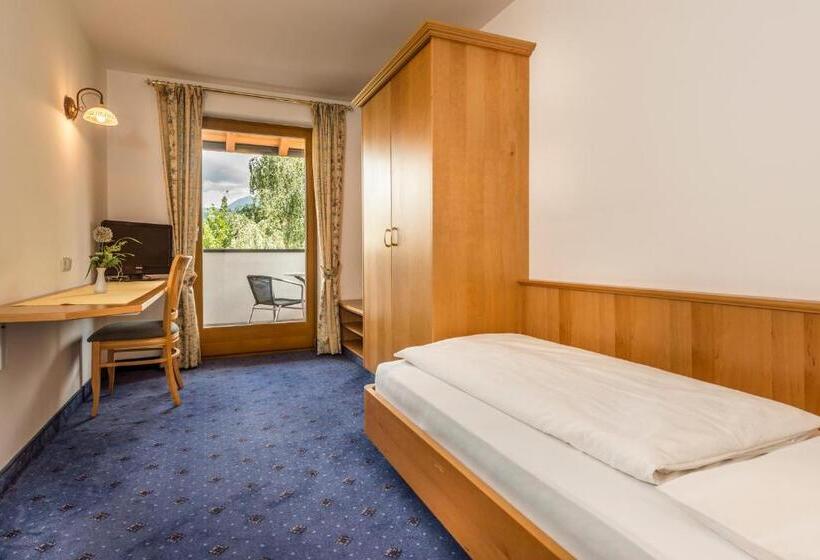 اتاق استاندارد یک تخته با بالکن, Birkenbrunn