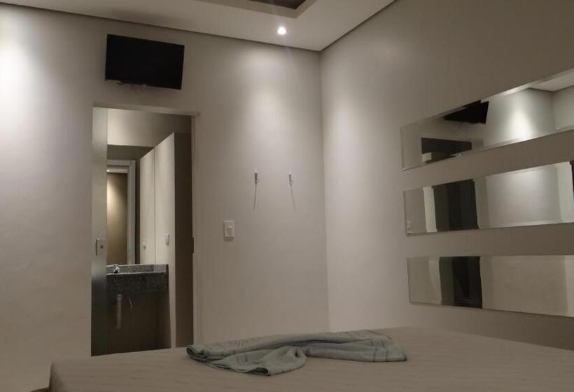 غرفة ديلوكس, Delirio Moteis Pousada