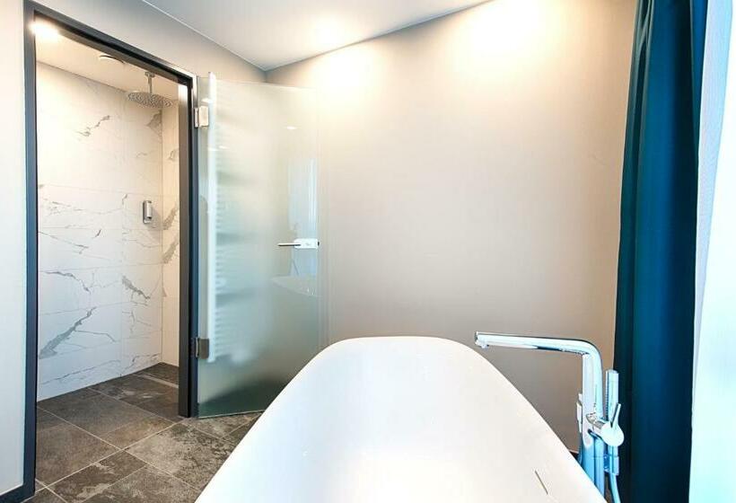 小型套房带阳台, Welcome Hotel Neckarsulm