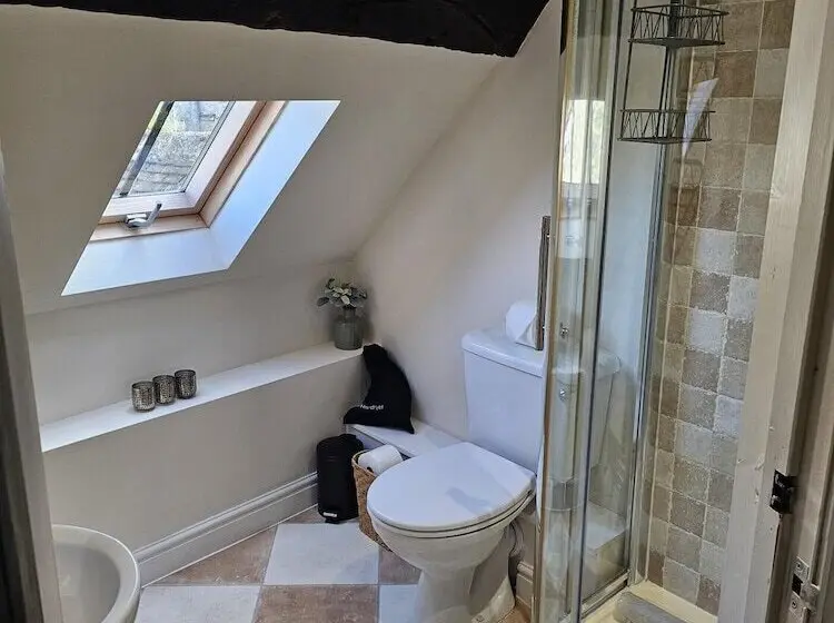 Perhesviitti, Cotswold Cottage Guest House