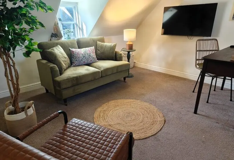 Perhesviitti, Cotswold Cottage Guest House