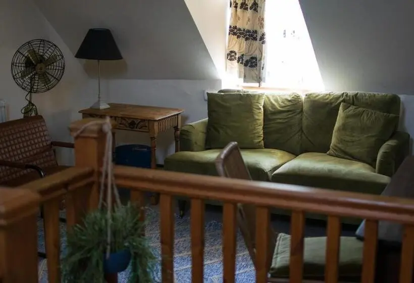 Perhesviitti, Cotswold Cottage Guest House