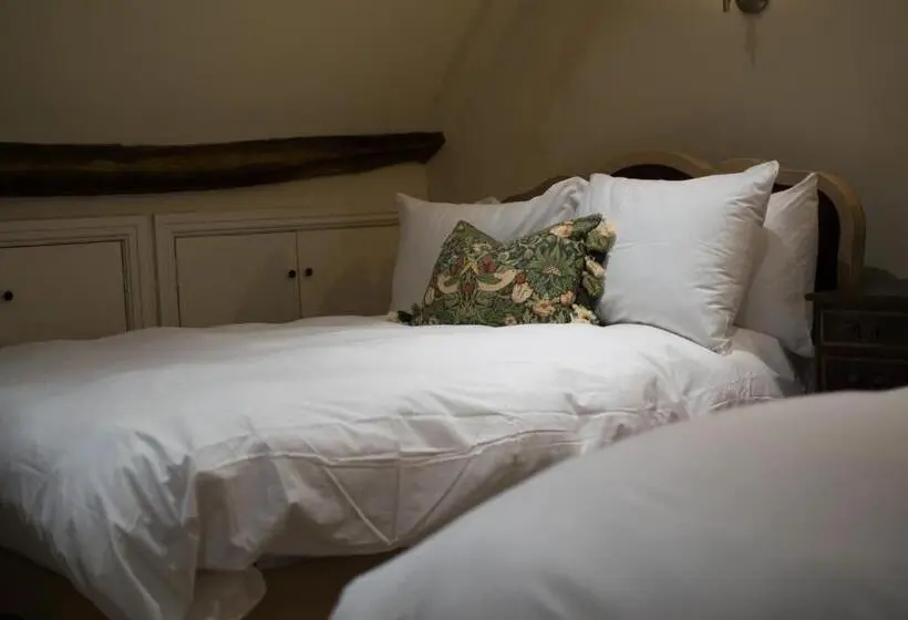 Perhesviitti, Cotswold Cottage Guest House
