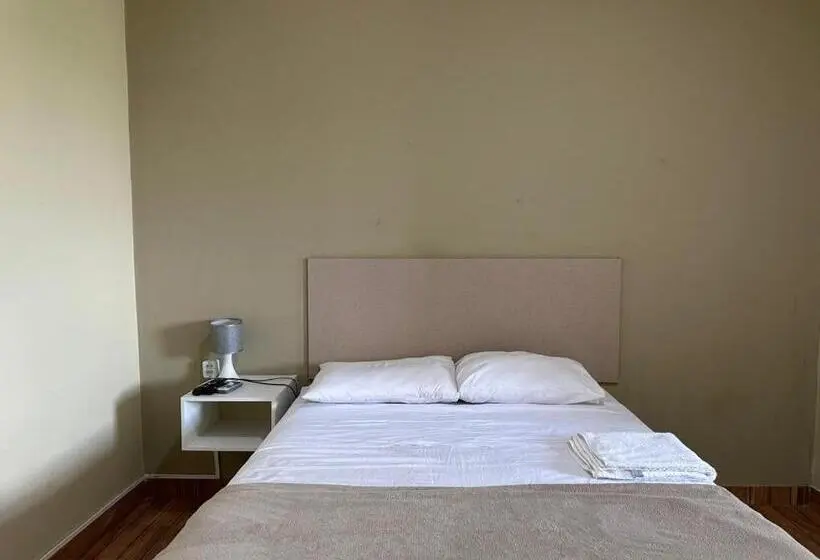 Huoneisto 1 Makuuhuone, Royal Hotel E Gastronomia   Apt Particular