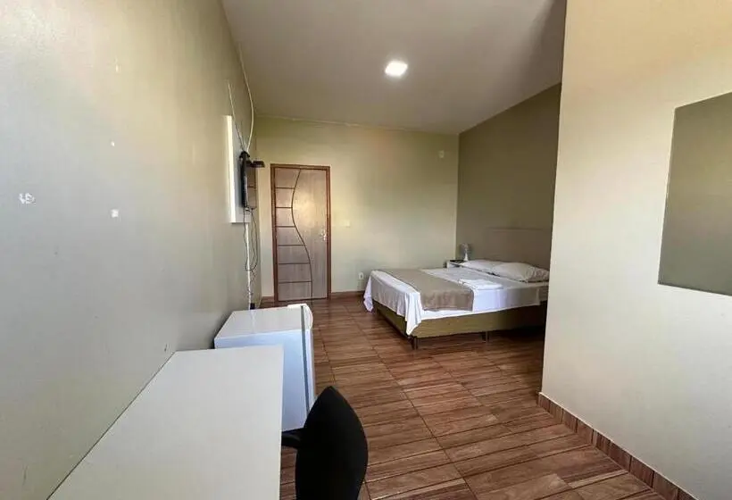 Huoneisto 1 Makuuhuone, Royal Hotel E Gastronomia   Apt Particular