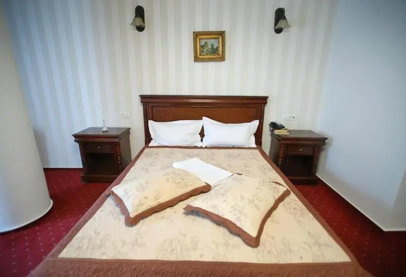 اتاق استاندارد یک نفره, Ten Constanta