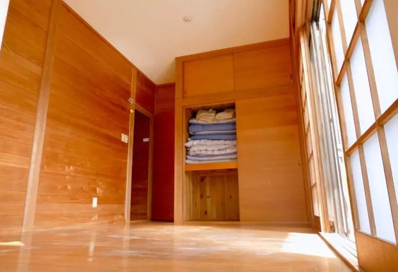 Standard Triple Room with Terrace, Fwa Guest House