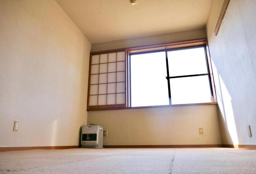 家庭间, Fwa Guest House