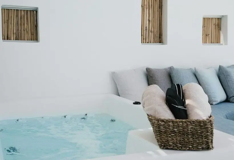 デラックスルーム, Mr & Mrs White Paros Suites & More