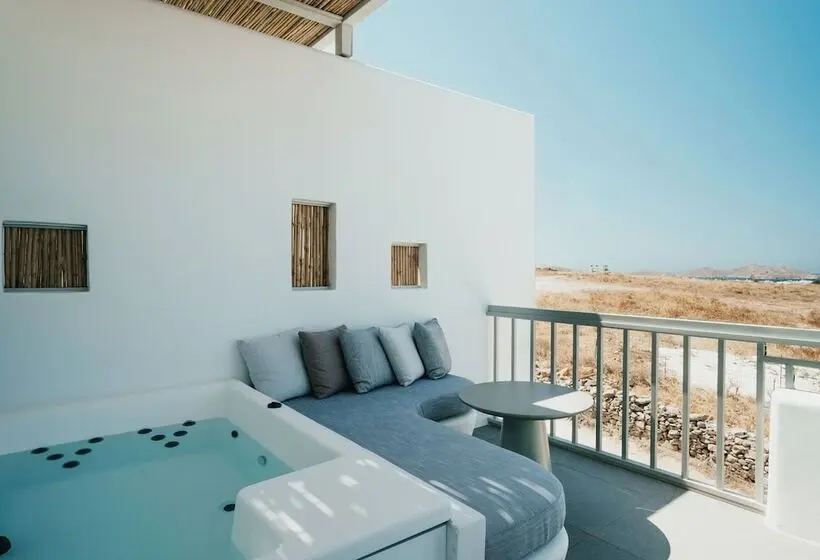 オーシャンビューデラックスルーム, Mr & Mrs White Paros Suites & More