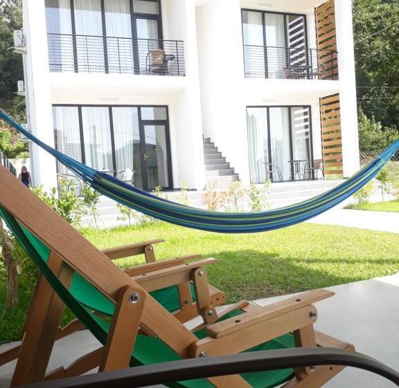 آپارتمان 1 خوابه با تراس, Citro Villa