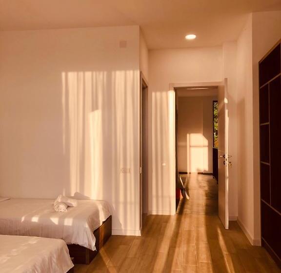 اتاق راحتی سه تخته, Citro Villa