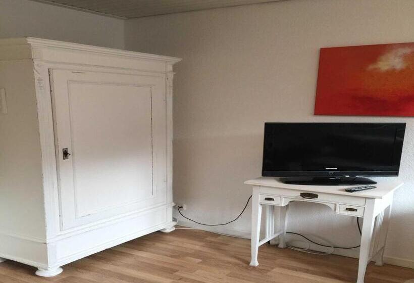 带阳台的豪华间, Gaestehaus Denecke