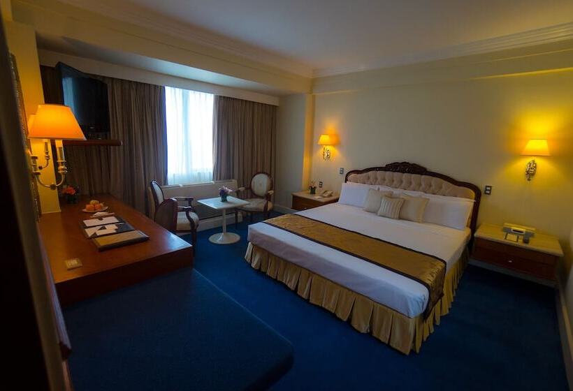 Номер Deluxe, Manila Prince