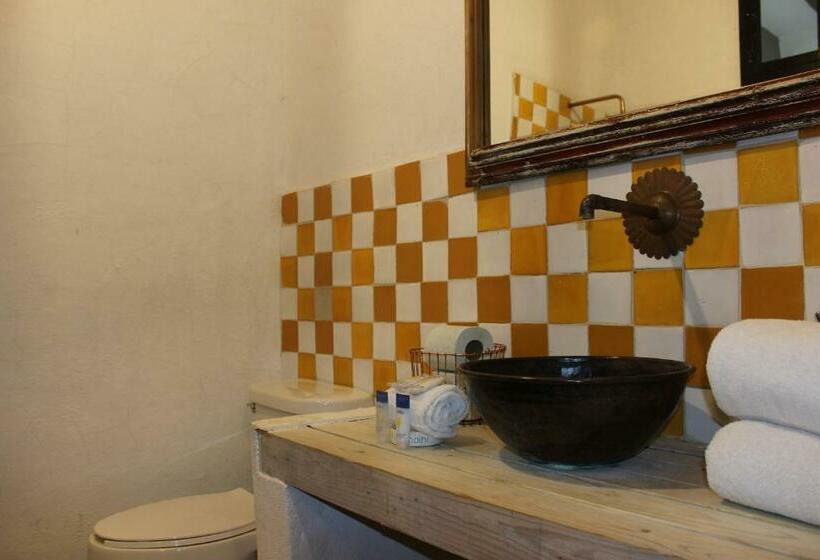 スーペリアールーム, Real De Piedra