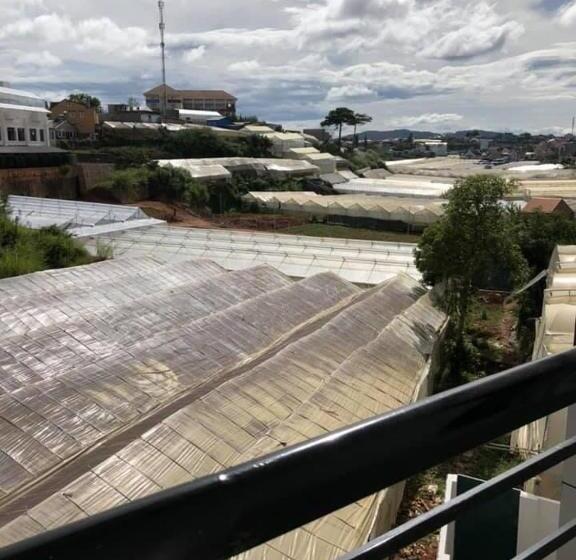 Balkonlu 4 kişilik Standart Oda, Spring