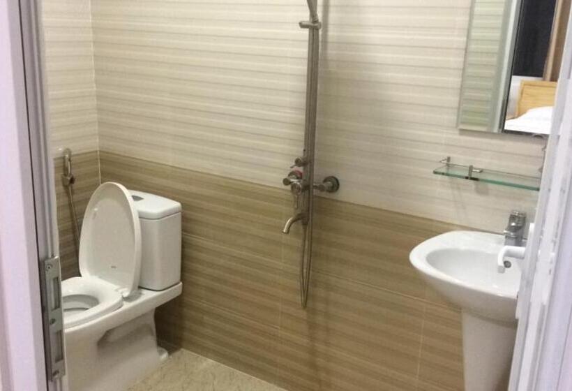 Balkonlu 4 kişilik Standart Oda, Spring