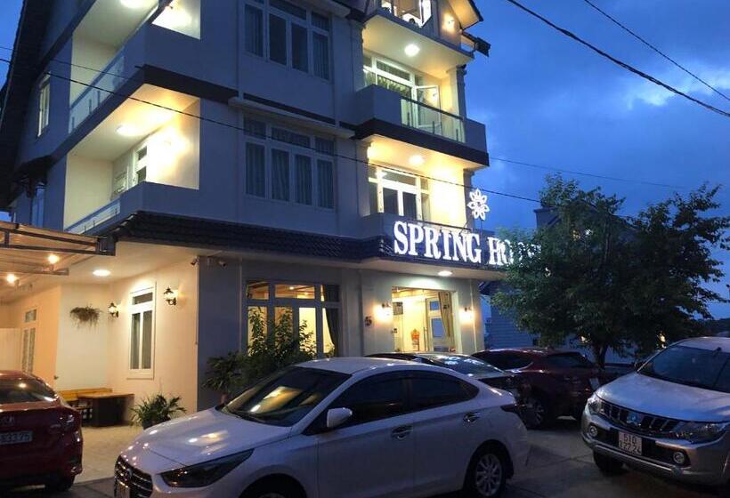 Balkonlu Standart Oda, Spring