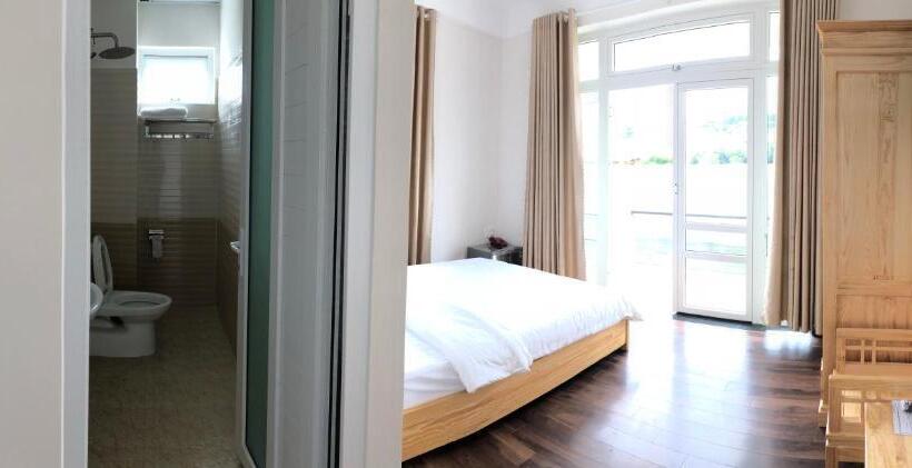 Balkonlu Standart Oda, Spring