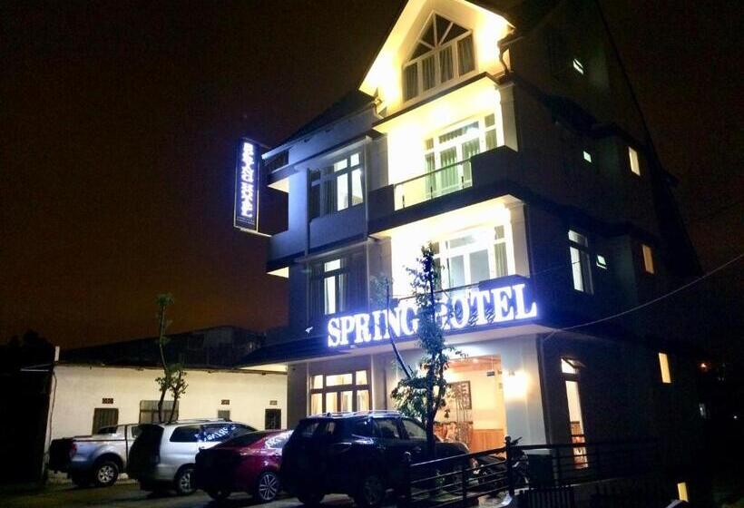 Superior Oda, Spring