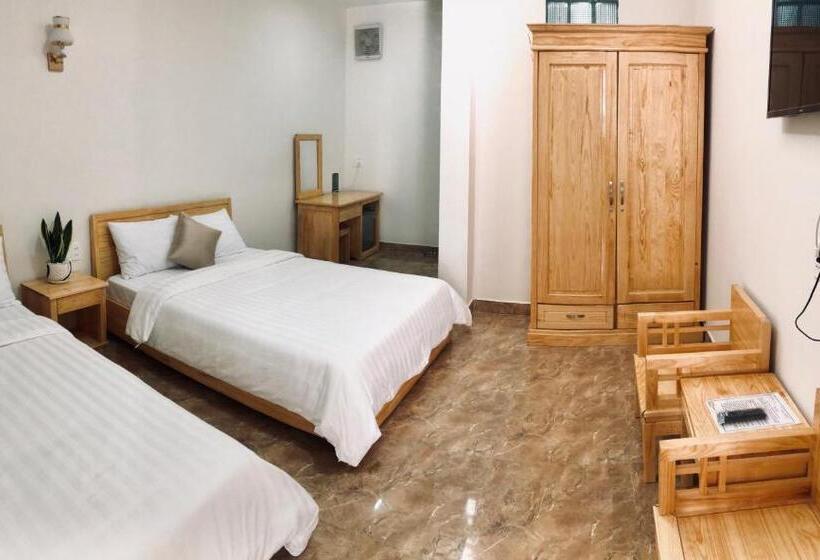 Dört Kişilik Standart Oda, Spring