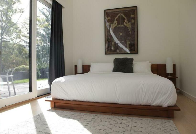 Бунгало Deluxe, Woodstock Way