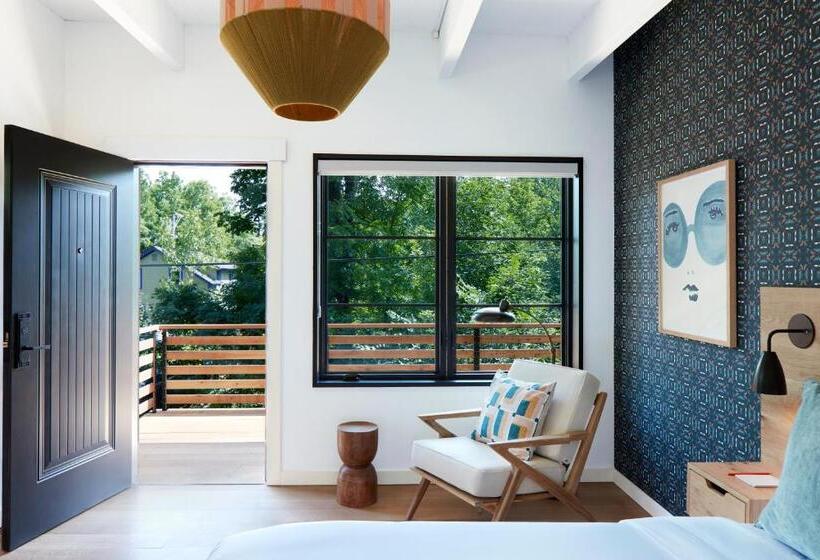 Номер Стандарт с Балконом, Woodstock Way