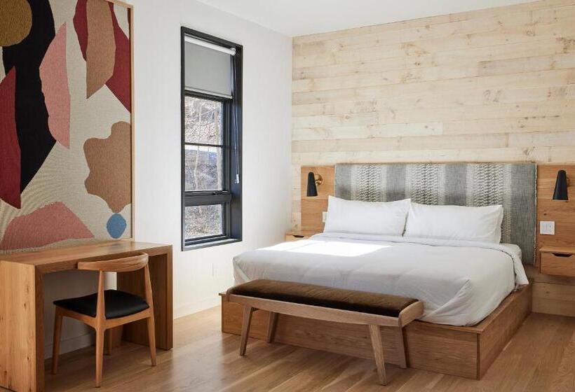 Люкс с Балконом, Woodstock Way