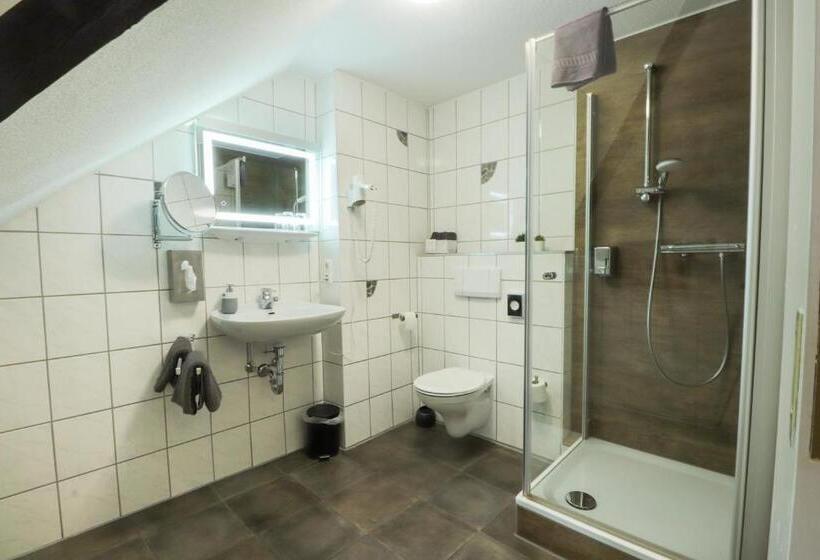 חדר סופריור, Am Dalwigker Tor