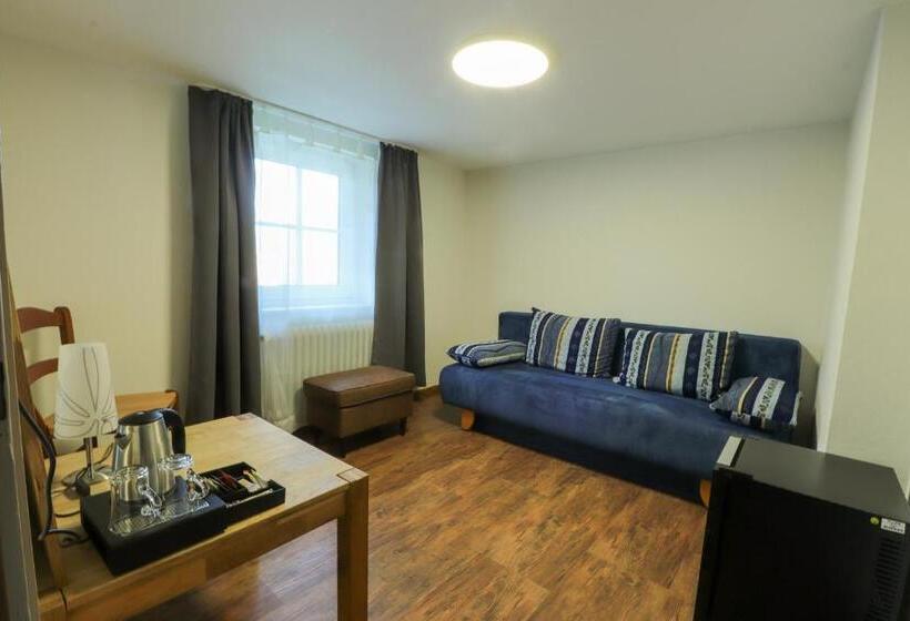 חדר סופריור, Am Dalwigker Tor