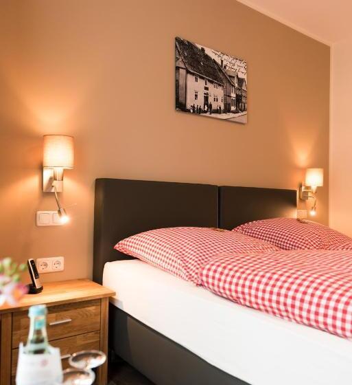 חדר דלוקס, Am Dalwigker Tor