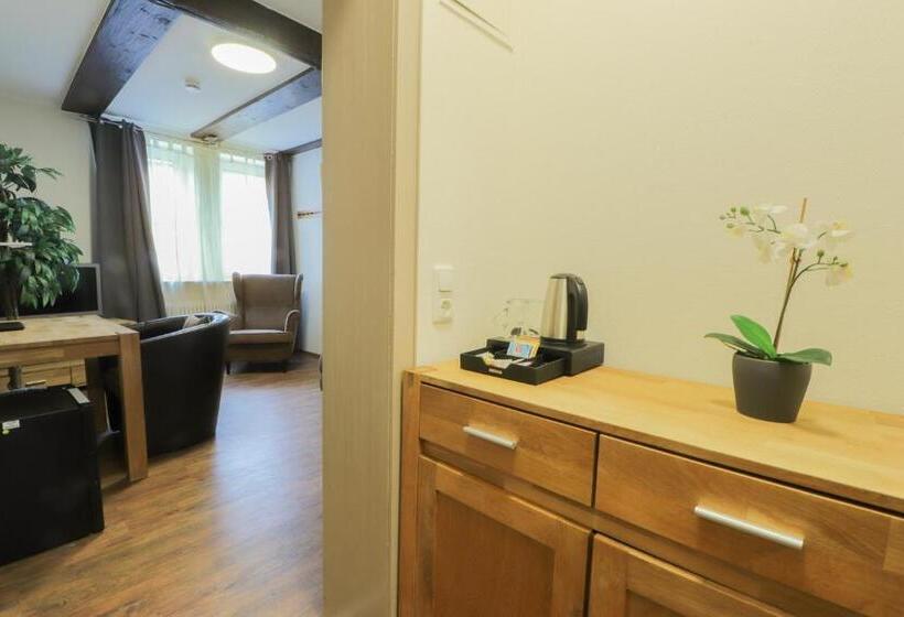 חדר סופריור, Am Dalwigker Tor