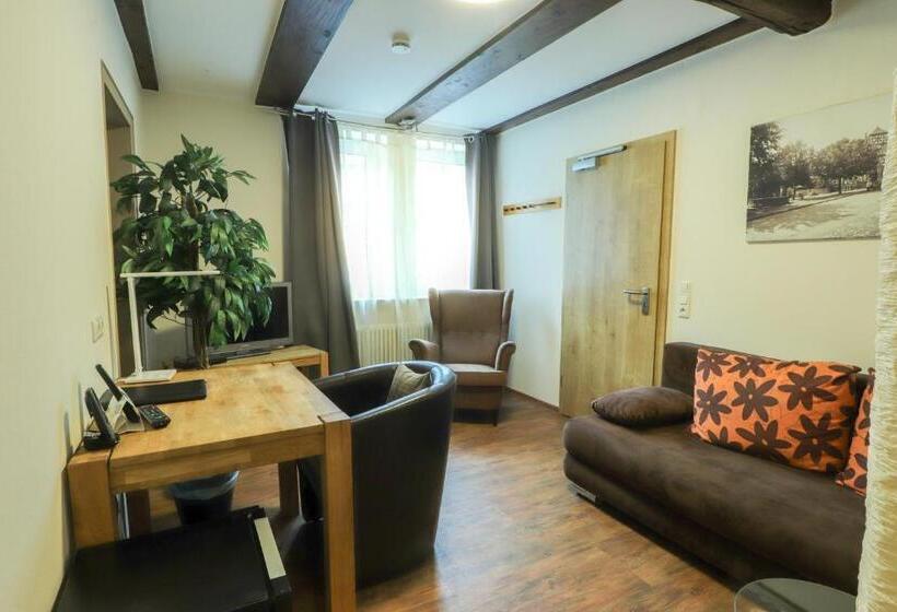 חדר סופריור, Am Dalwigker Tor