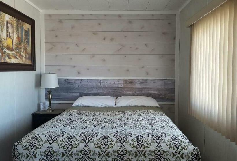 اتاق استاندارد یک نفره, Sunset Motel
