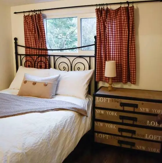 Talo 2 Makuuhuonetta, Bramblebank Cottages