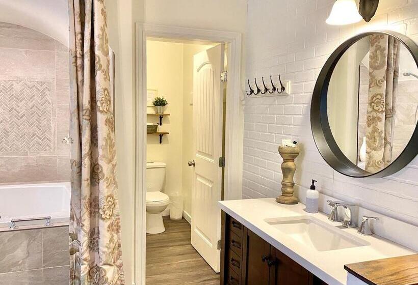 带按摩浴盆的套房, Bramblebank Cottages