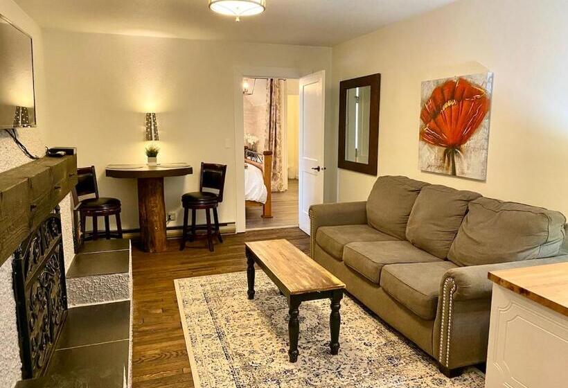 带按摩浴盆的套房, Bramblebank Cottages