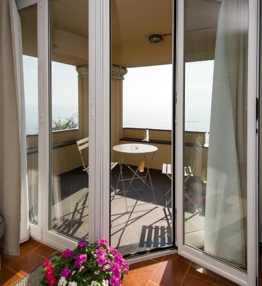 バルコニー付きジュニアスイート, Olivenere Agriturismo