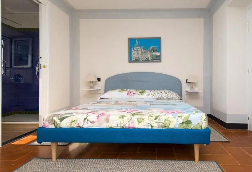 سوییت جونیور با بالکن, Olivenere Agriturismo