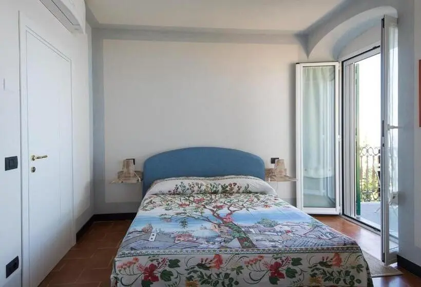 اتاق استاندارد با بالکن, Olivenere Agriturismo