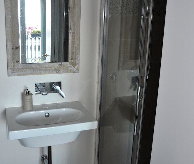 スーペリアールーム, Olivenere Agriturismo