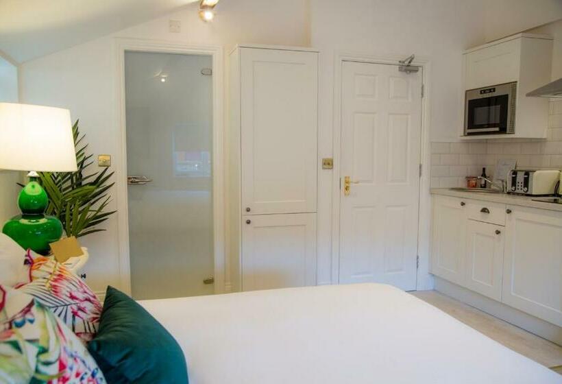 スタンダードルーム, Winckley Stays