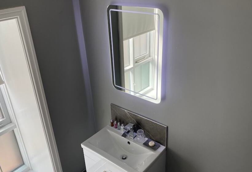 １ベッドルームアパートメント, Winckley Stays