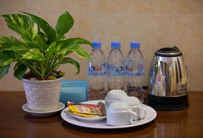 اتاق خانوادگی, Botoum Hostel