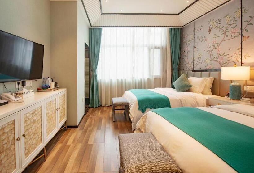 コンフォートルーム, Li River Resort Villa