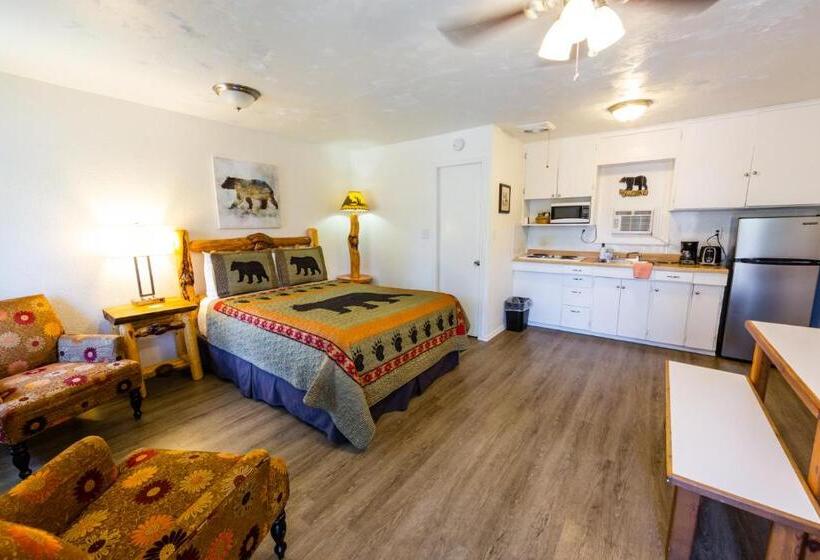 إستوديو ديلوكس, Arbor Inn Motel Oakridge