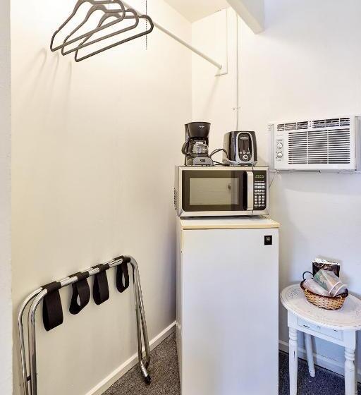Студия Стандарт, Arbor Inn Motel Oakridge