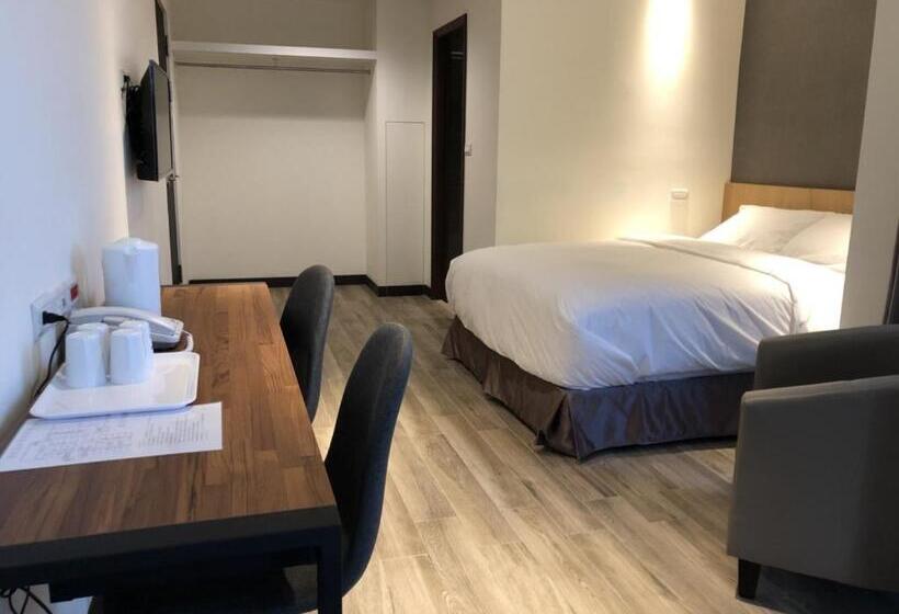 اتاق استاندارد چهار تخته, Honest&warm