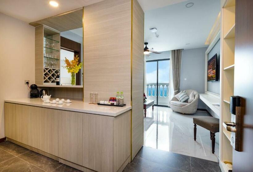 اتاق استاندارد با تخت بزرگ, Imperial Nha Trang