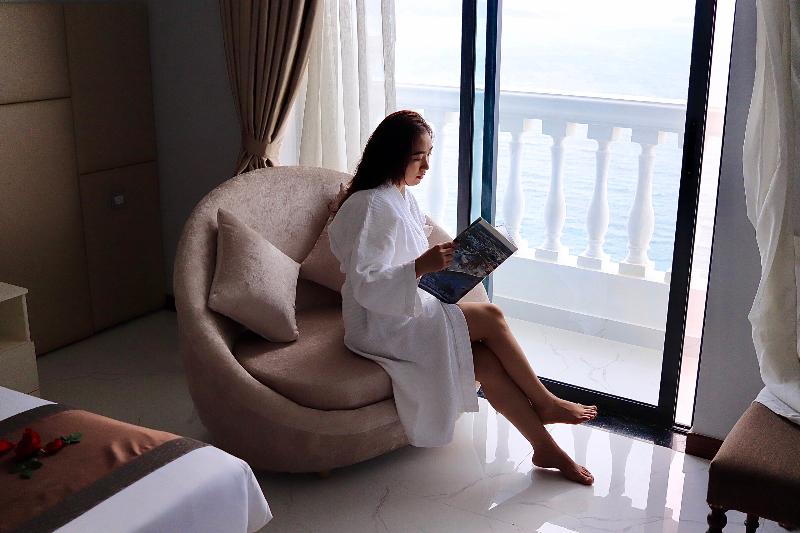 سوییت با چشم‌انداز دریا, Imperial Nha Trang